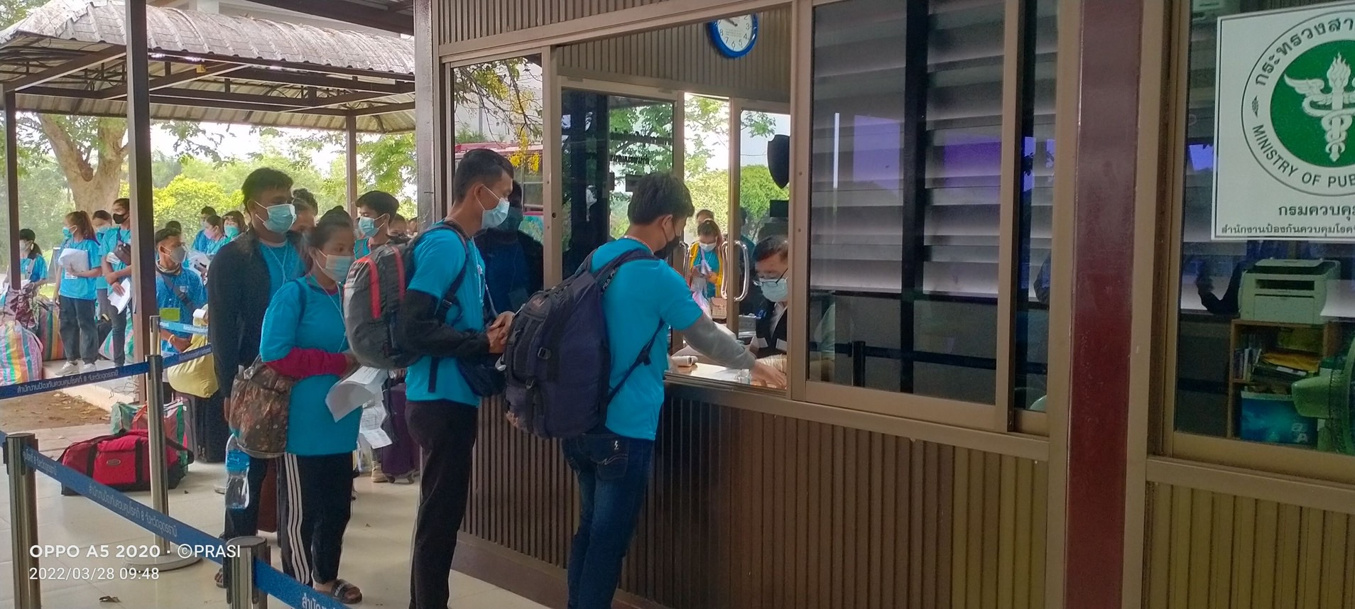 นำเข้าแรงงาน สปป.ลาว กลุ่มแรกหลังเกิดโควิด กักตัว 236 คน ก่อนเริ่มงาน