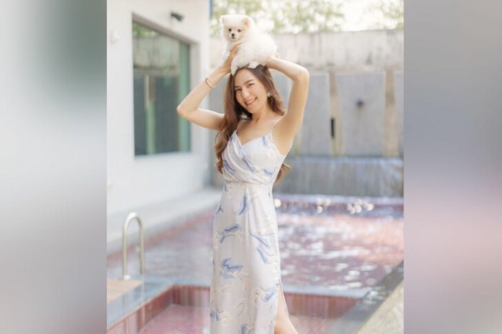 พลอย ชิดจันทร์ พลอย ชิดจันทร์
