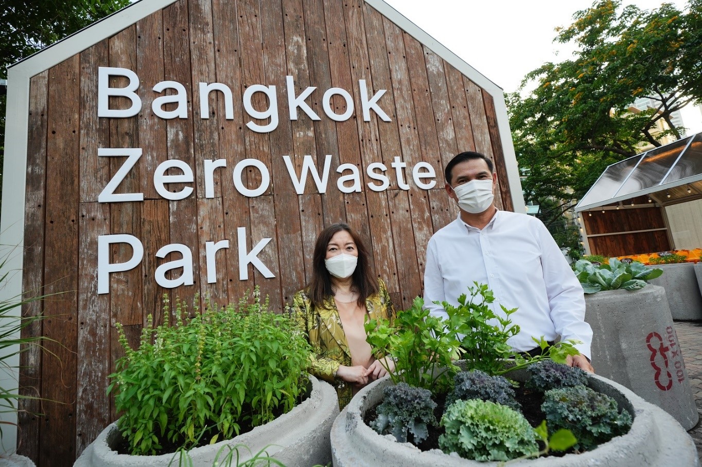 กทม. ผนึกกำลัง เดอะมอลล์ กรุ๊ป เปิดตัวโครงการ “The First Bangkok Zero Waste Park” ต้นแบบสวนสาธารณะบริหารจัดการขยะอย่างยั่งยืน แห่งแรกในประเทศไทย ณ อุทยานเบญจสิริ
