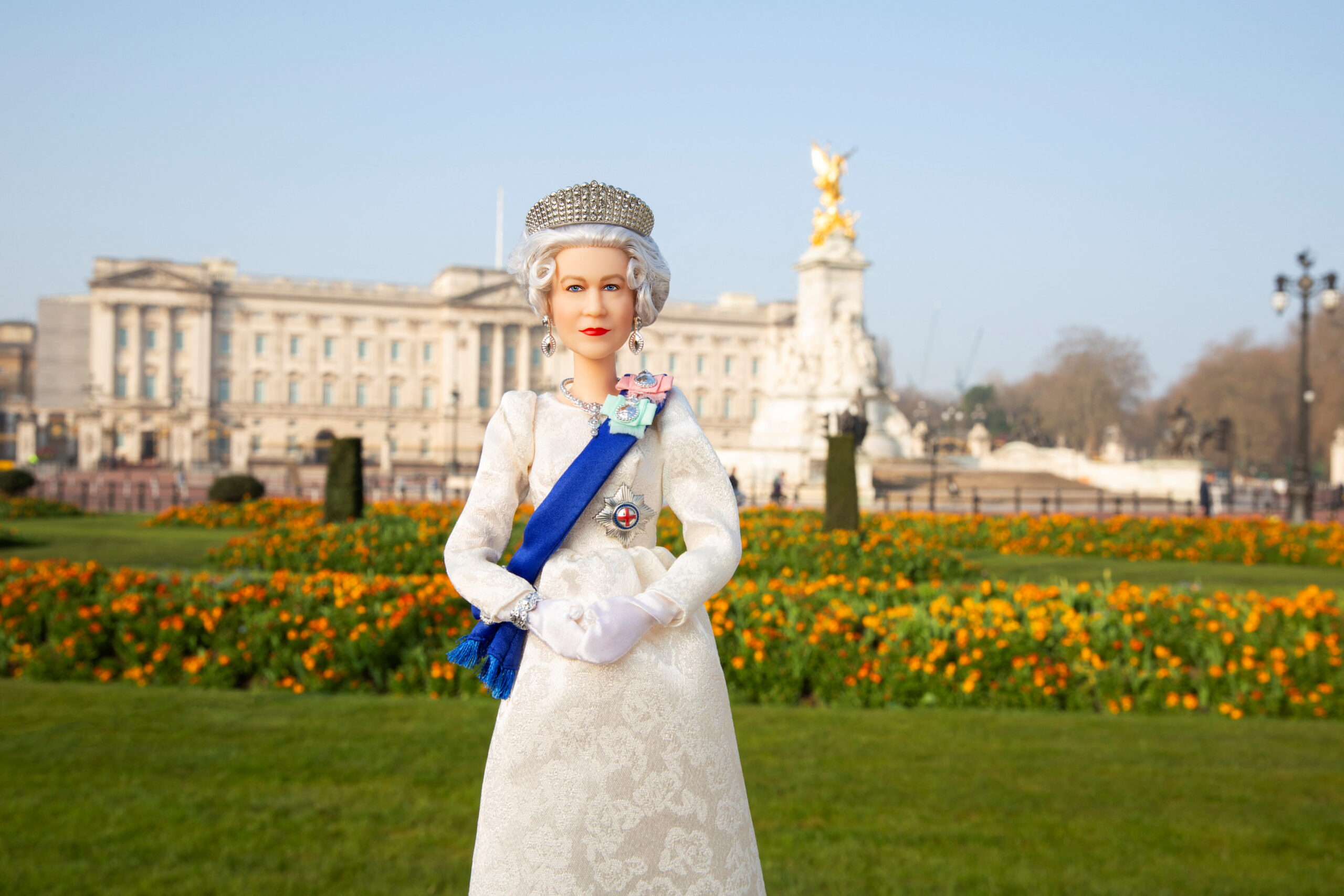 ตุ๊กตาบาร์บี้ควีนเอลิซาเบธ ฉลองครองราชย์ครบ 70 ปี