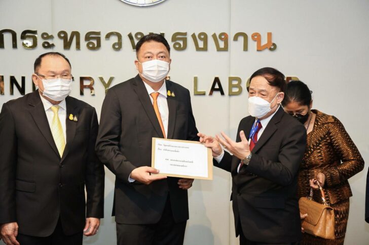 สุชาติ ชมกลิ่น สุชาติ ชมกลิ่น