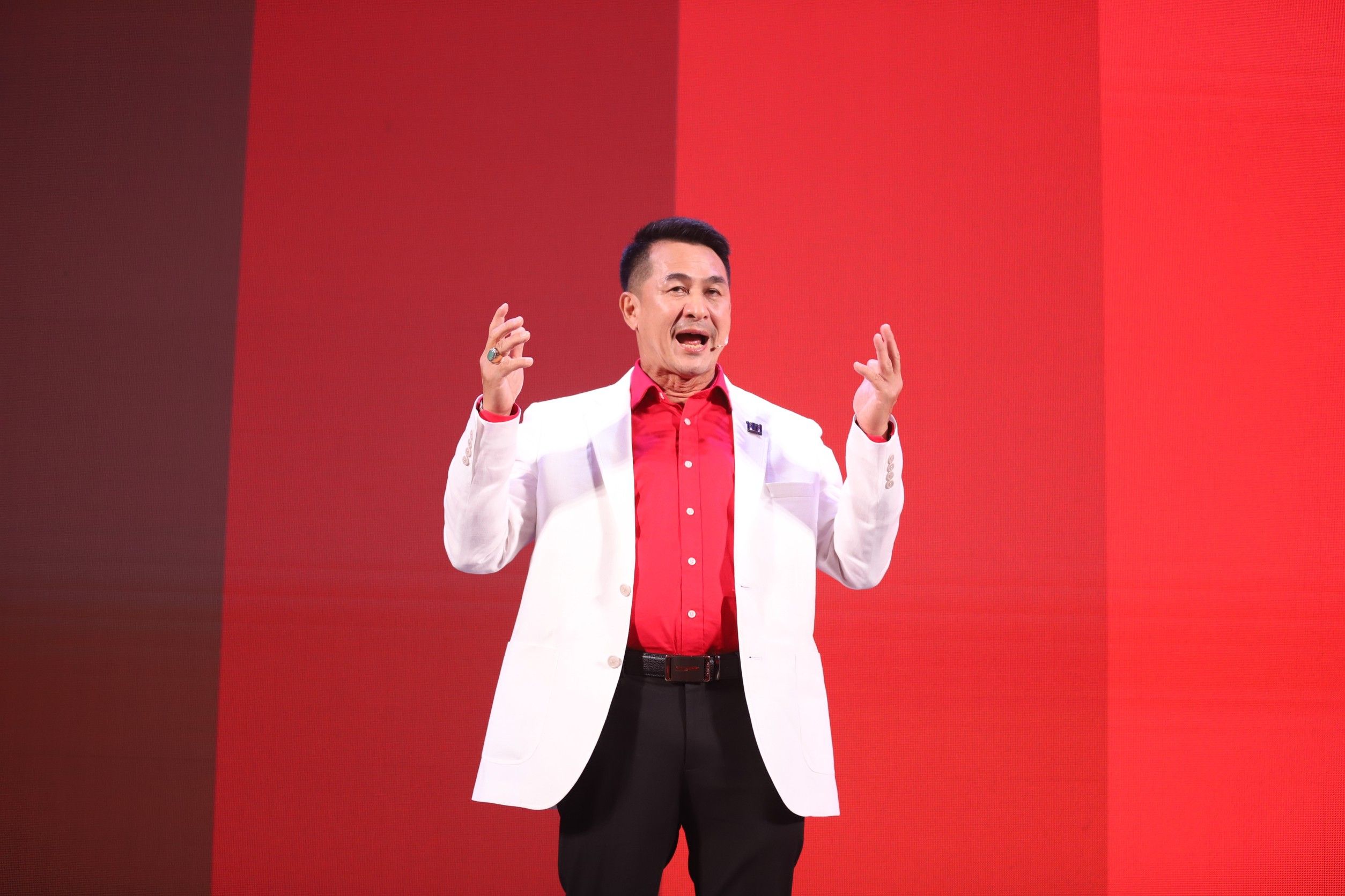 ชลน่าน ลั่น เพื่อไทย พร้อมรับช่วงต่อยุคมืดมนจากระบอบประยุทธ์