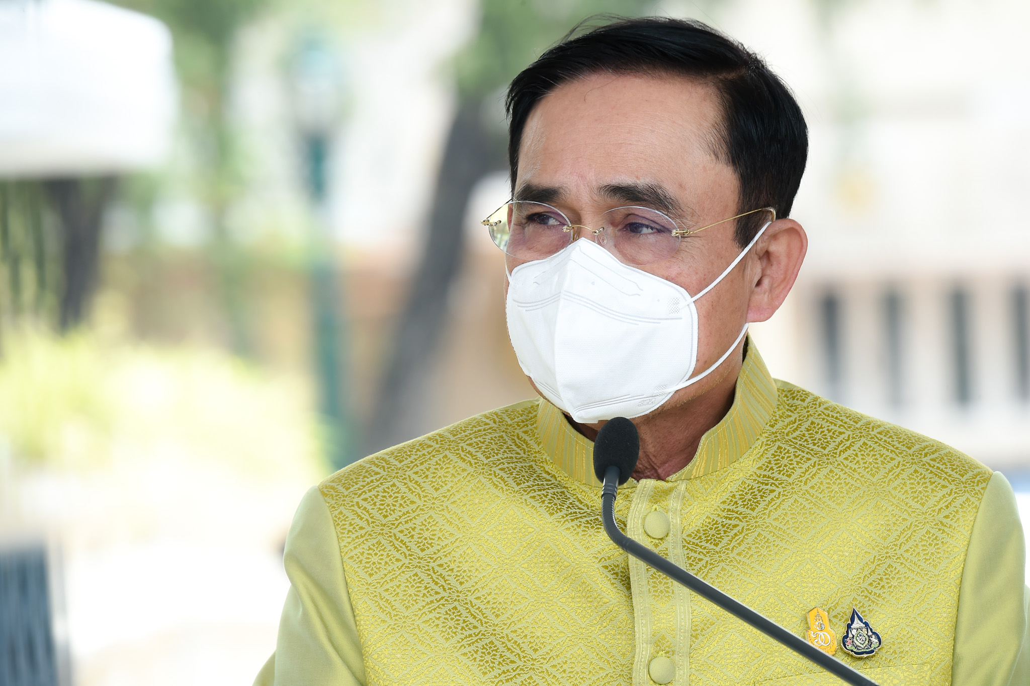 ประยุทธ์ หวั่นโควิดพุ่งหลังสงกรานต์ ขอประชาชน ผู้ประกอบการตั้งการ์ดสูง