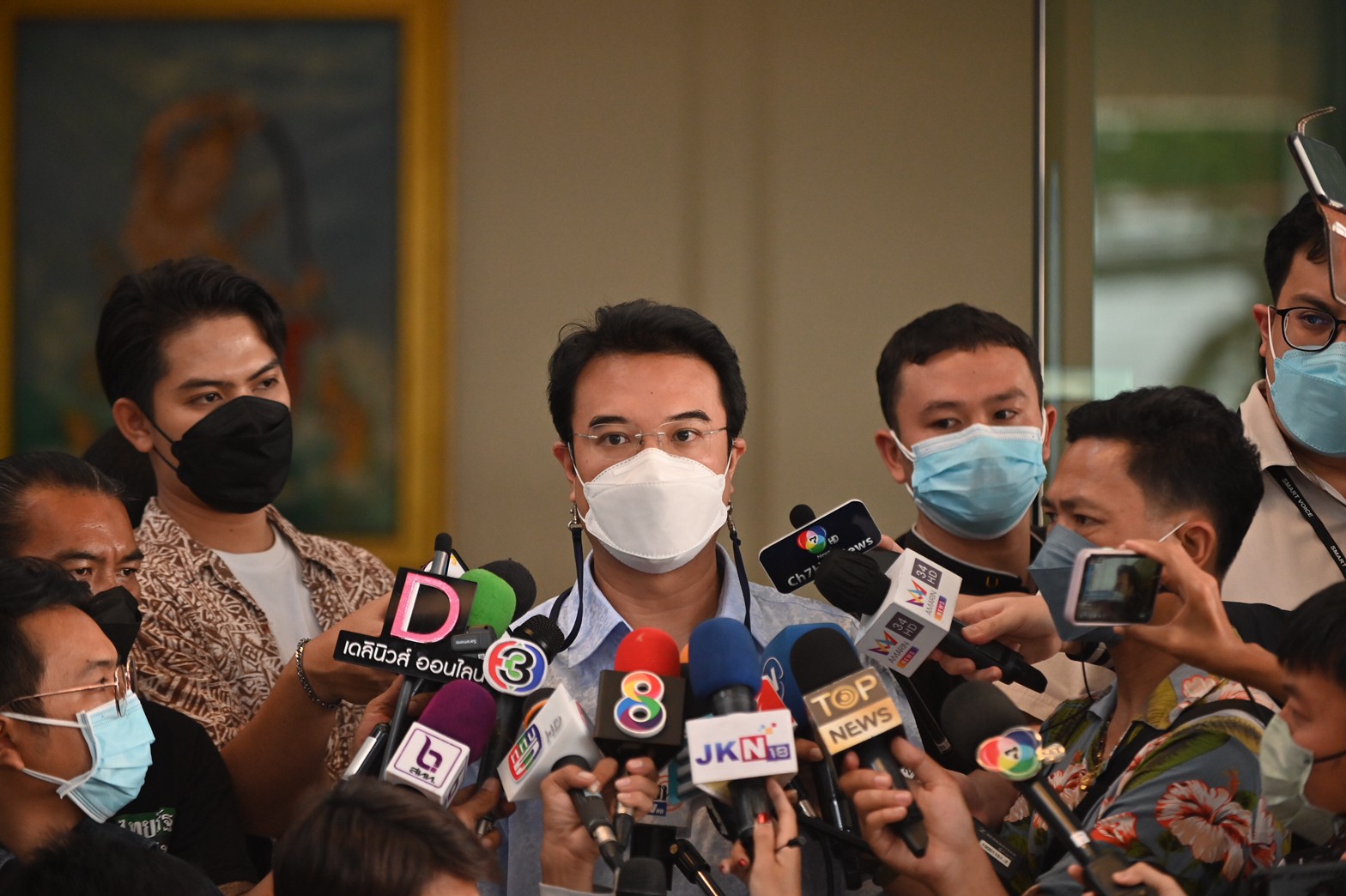 ปริญญ์ ลาออกจากทุกตำแหน่งในพรรคประชาธิปัตย์
