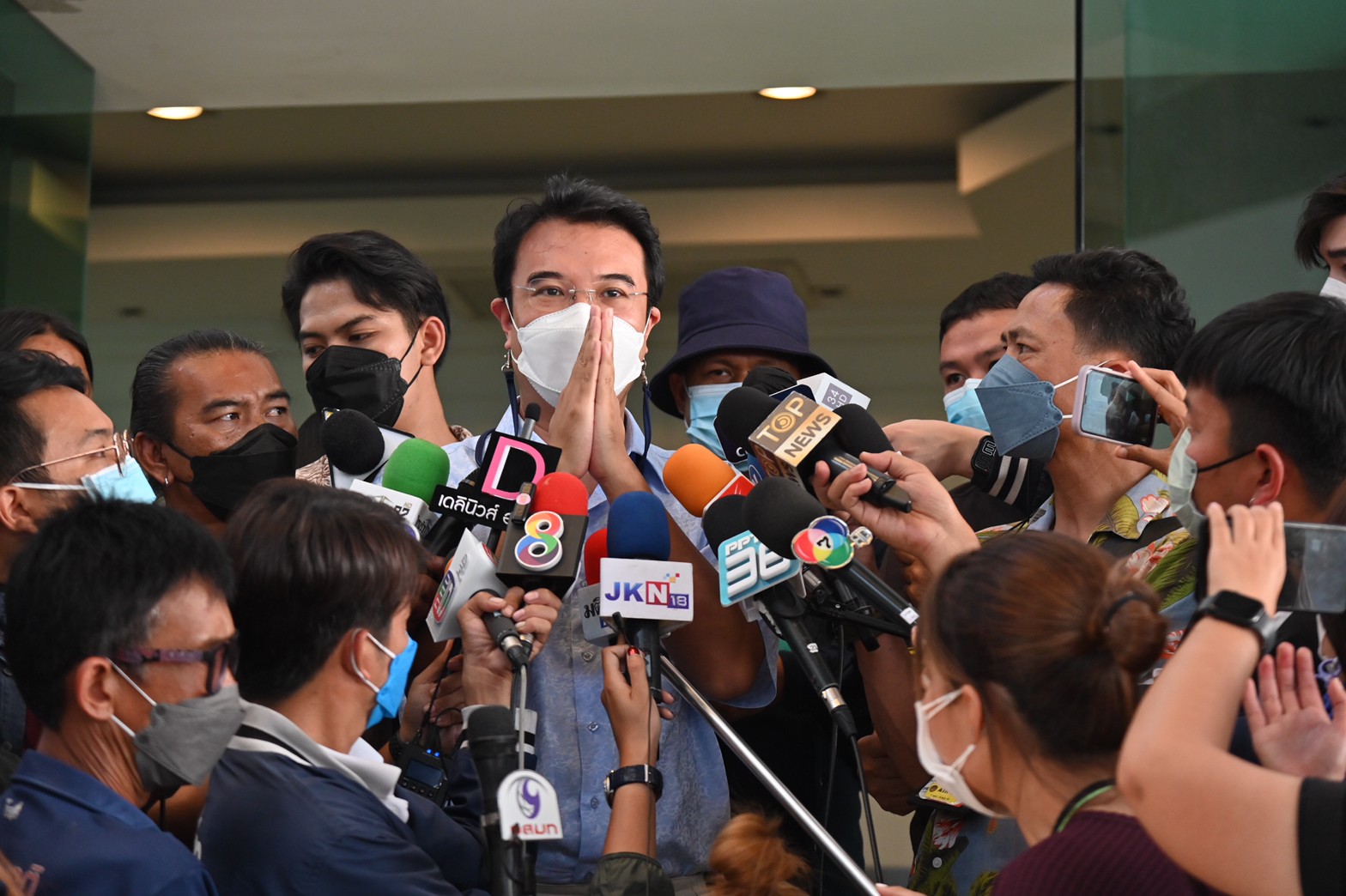 ปริญญ์ โต้ไม่รู้จักสาวบางคนที่แจ้งความ ยันพร้อมให้การตำรวจ