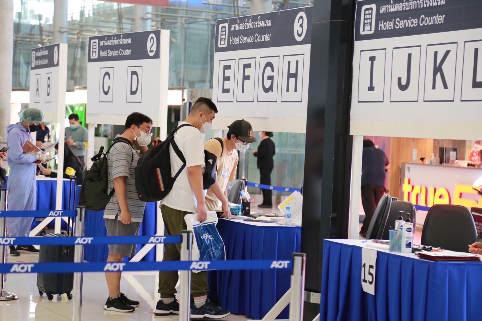 สนามบินสุวรรณภูมิ เพิ่ม QR Code เคาน์เตอร์โรงแรม แก้ผู้โดยสารแออัด