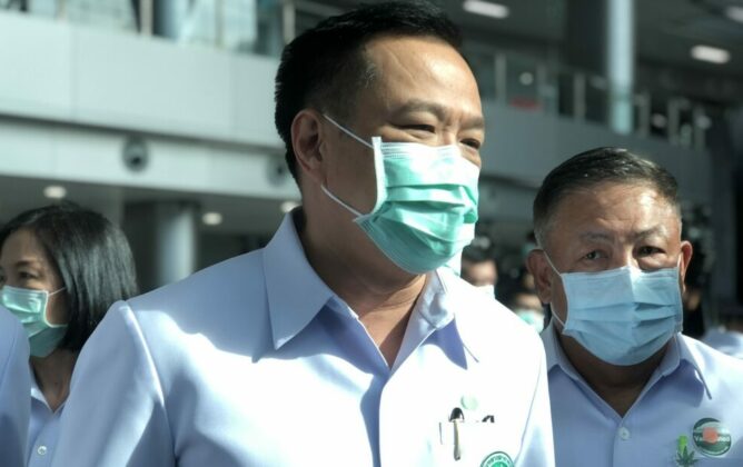 อนุทิน ชาญวีรกูล รองนายกรัฐมนตรี และ รมว.สาธารณสุข