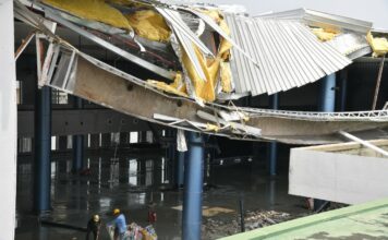 อาคารผู้โดยสารดอนเมืองถล่ม