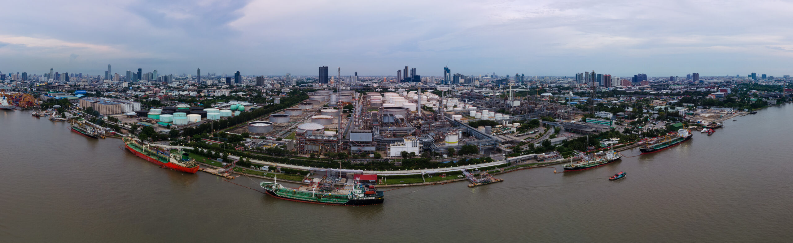 Niche Products Refinery “คิดต่าง” จนเป็นมากกว่าโรงกลั่นน้ำมัน