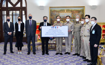 ประยุทธ์ รับมอบไฟเซอร์จากฝรั่งเศส