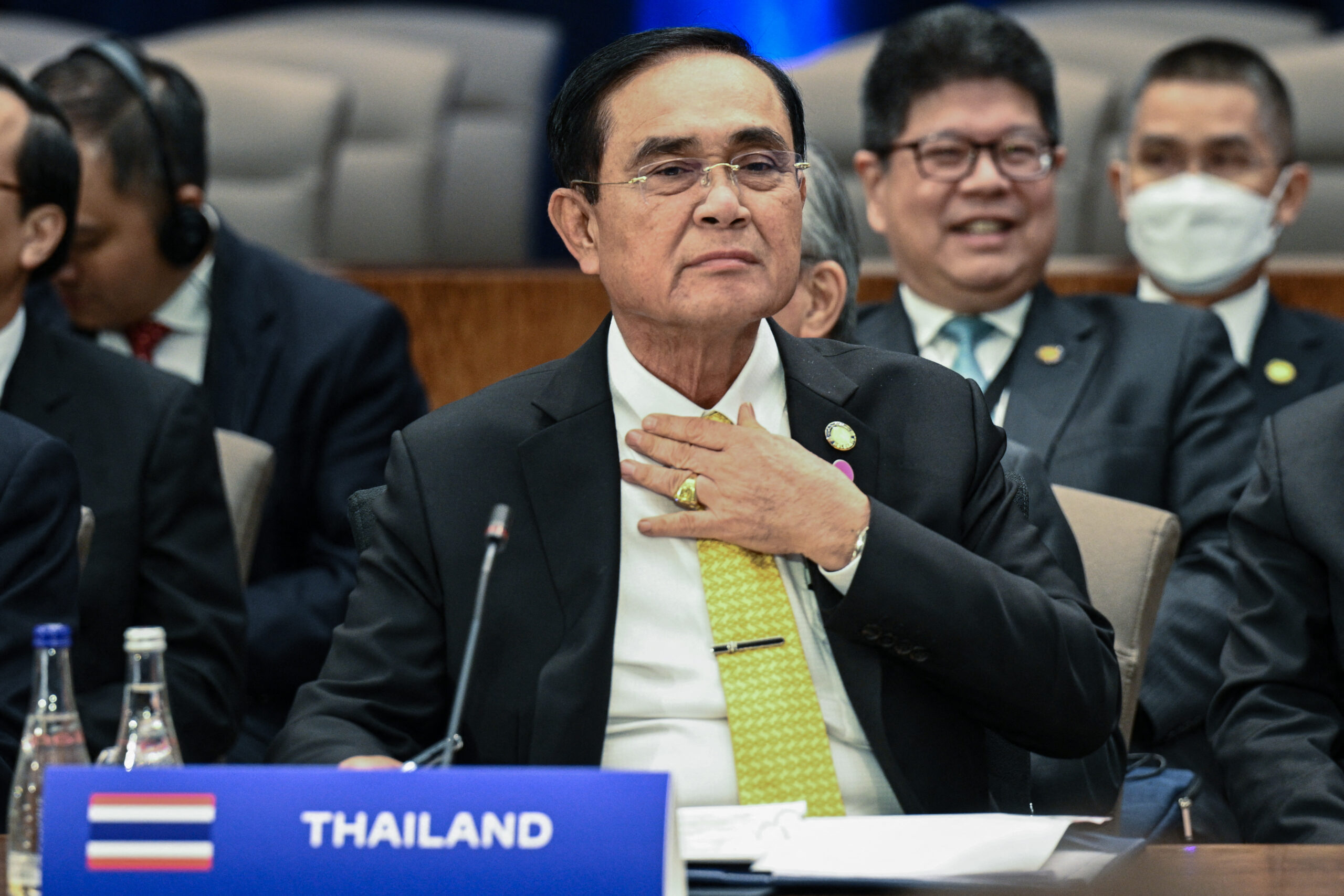 ครม. รับทราบรายงานหนี้สาธารณะ ทะลุ 9.9 ล้านล้าน