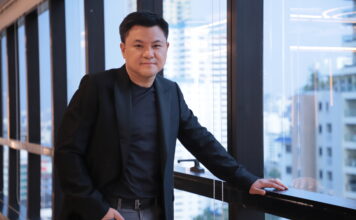 ถกลเกียรติ วีรวรรณ
