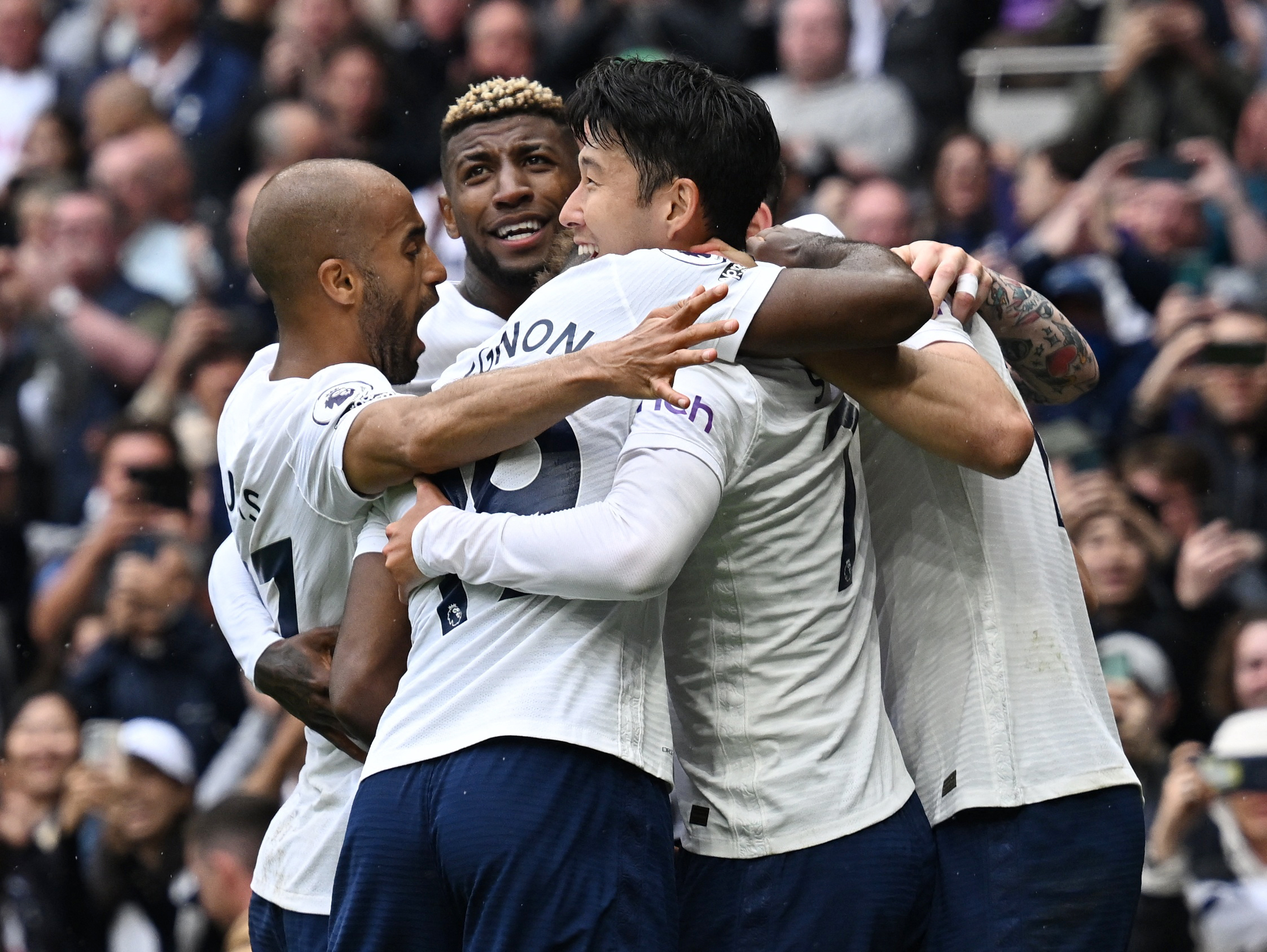 ผลบอล พรีเมียร์ลีก สเปอร์ส เฉือนชนะ เบิร์นลีย์ 1-0 ขึ้นท็อป 4
