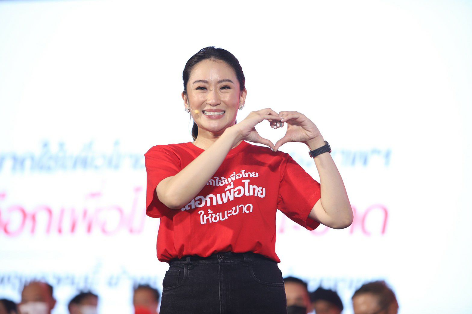 อุ๊งอิ๊ง ส่งซิก คนกรุงเลือกผู้ว่า กทม.ที่มีคุณภาพ ไม่ขายฝัน ทำงานได้กับทุกฝ่าย