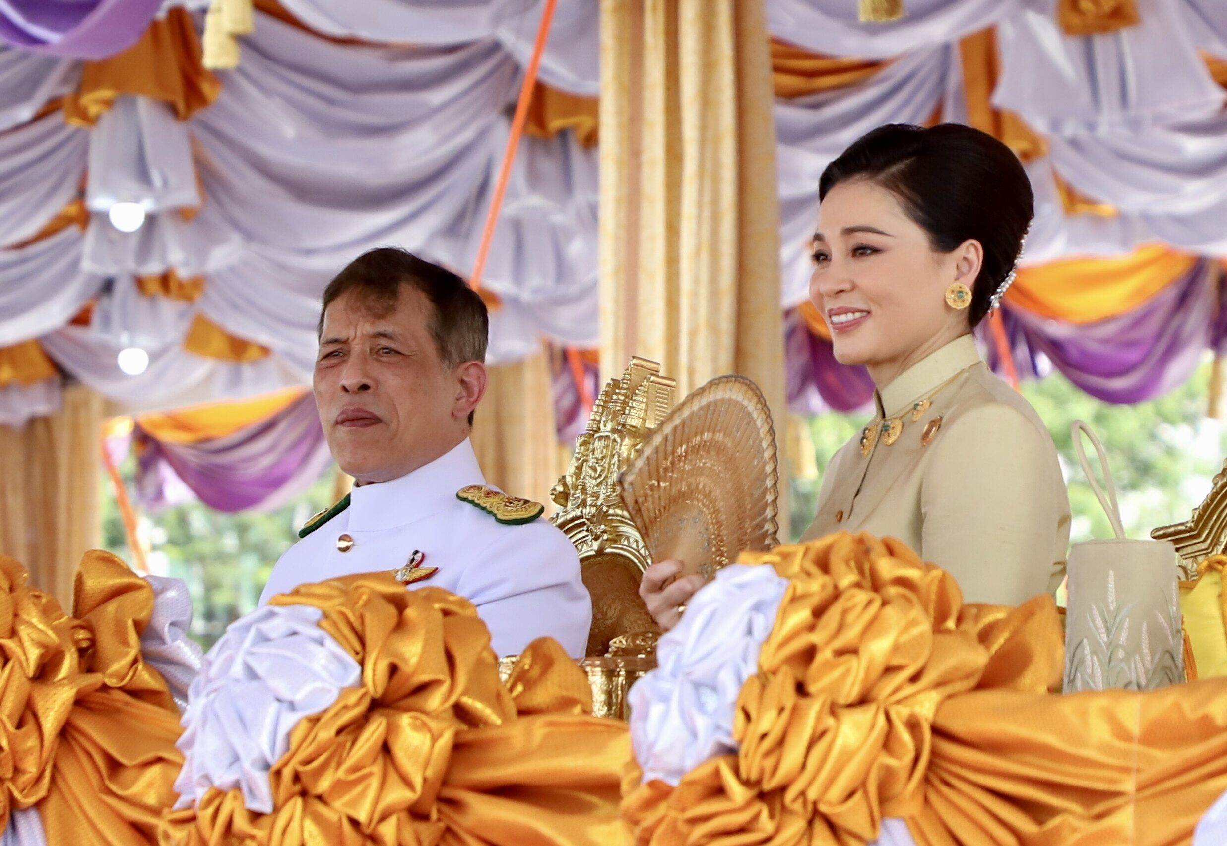 ในหลวง พระราชินี เสด็จฯ พระราชพิธีพืชมงคลจรดพระนังคัลแรกนาขวัญ 2565