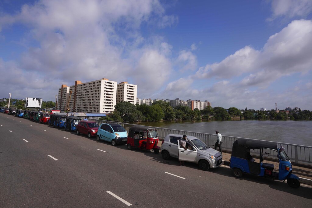 วิกฤตหนี้ศรีลังกา จีนเข้าแทรกแซงการเจรจากับ IMF ให้กู้เพิ่มได้ แต่ไม่ลด