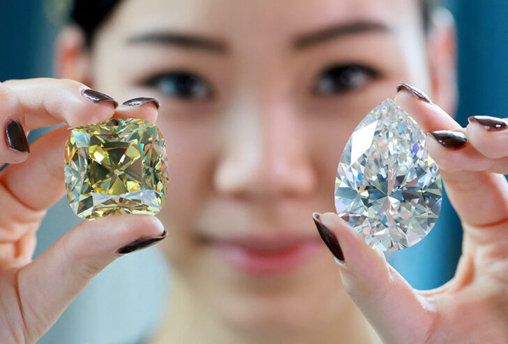 Preview of 'Red Cross' and 'The Rock' diamonds at ChristieÕs in Geneva