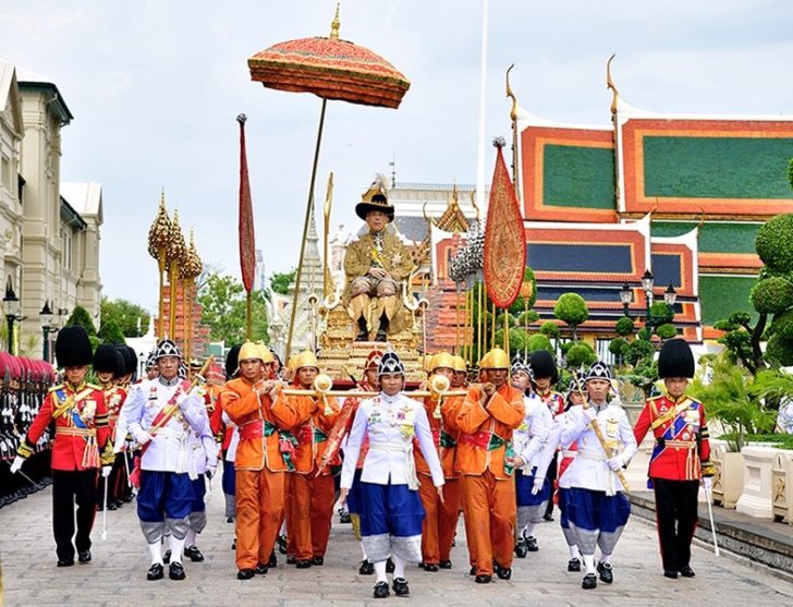 พระบาทสมเด็จพระปรเมนทรรามาธิบดีศรีสินทรมหาวชิราลงกรณ พระวชิรเกล้าเจ้าอยู่หัว
