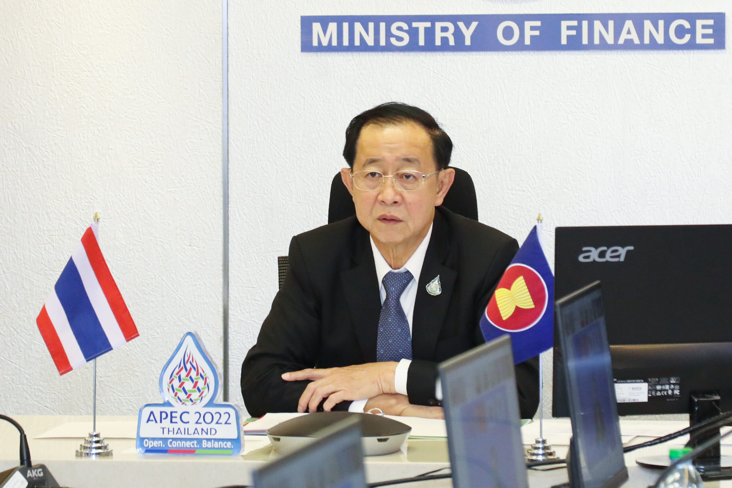 อาคมประชุม รมว.คลังอาเซียน ส่งเสริมนโยบายฟื้นเศรษฐกิจ ดูแลกลุ่มเปราะบาง