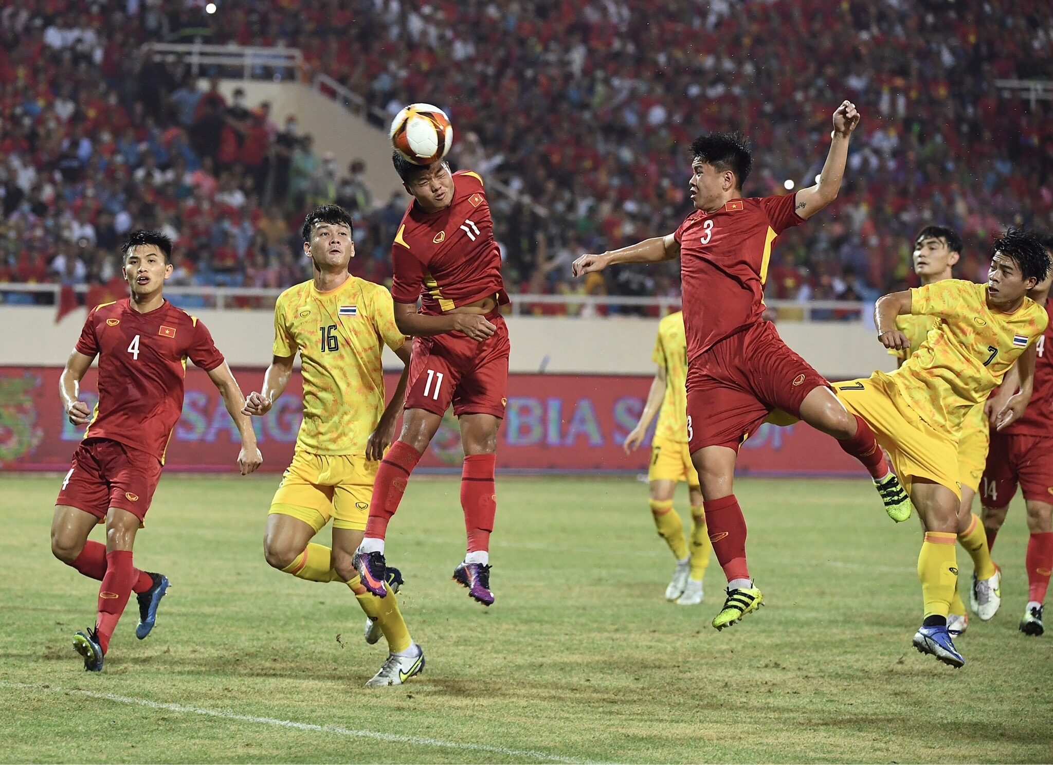 ฟุตบอลทีมชาติไทยแพ้เวียดนาม 0-1 ชวดแชมป์ซีเกมส์