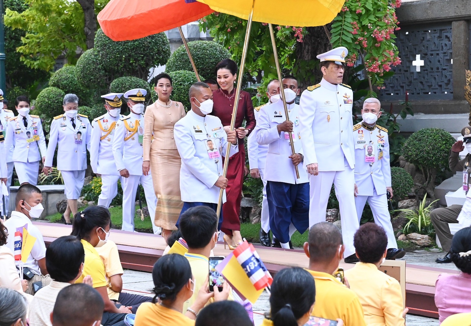 ในหลวง พระราชินี 