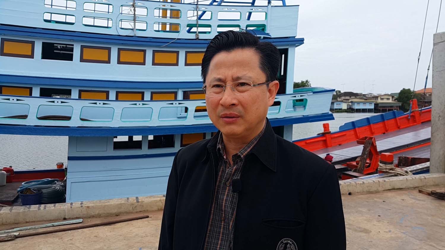วงการประมงขู่จอดเรือทิ้ง เหตุน้ำมันแพง “มงคล” วอน “เฉลิมชัย” อุ้มชาวประมง