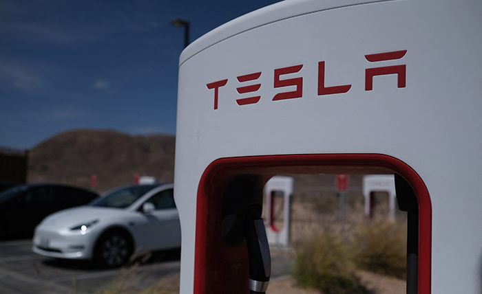 US-ENERGY-TESLA เมื่อ Tesla กระเด็นออกจาก ดัชนีความยั่งยืน