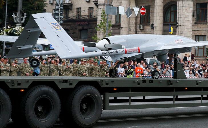 FILE PHOTO: A Bayraktar drone is seen during a rehearsal for the Independence Day military parade in central Kyiv ยูเครนอวดโดรน Bayraktar TB2 ในขบวนฉลองวันประกาศอิสรภาพ