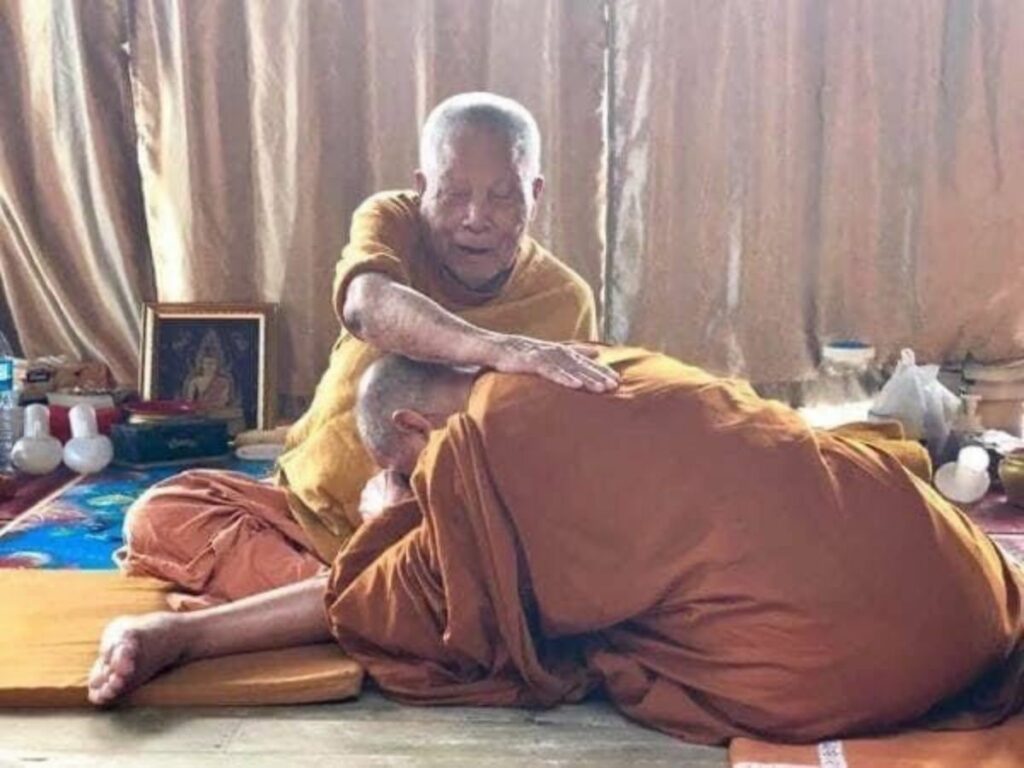 คณะสงฆ์-ลูกศิษย์ ลงมติ ปลดพระผู้ดูแล “หลวงปู่แสง”