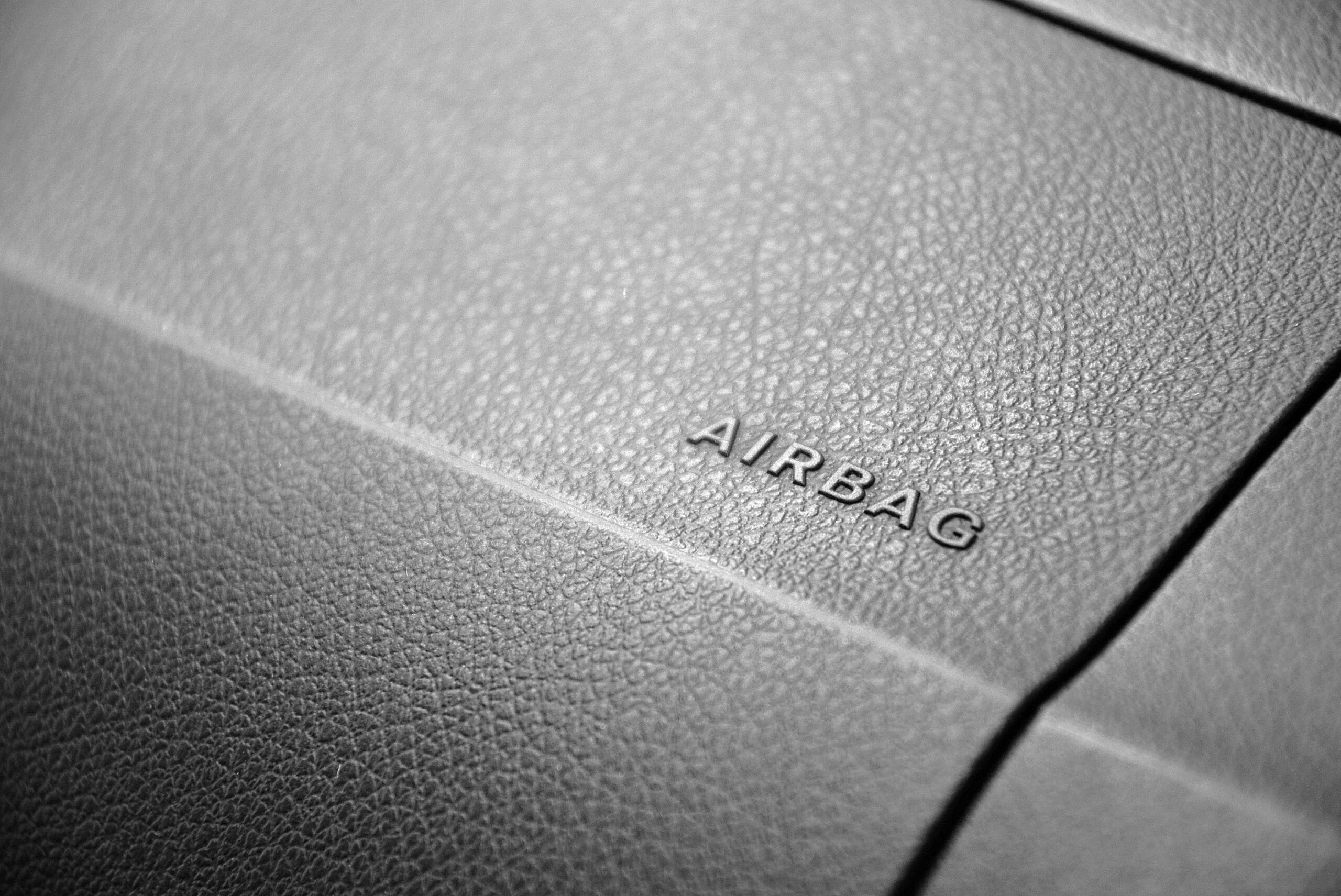 เช็กถุงลมนิรภัย Air Bag รถคุณใช้ยี่ห้อ Takata หรือไม่