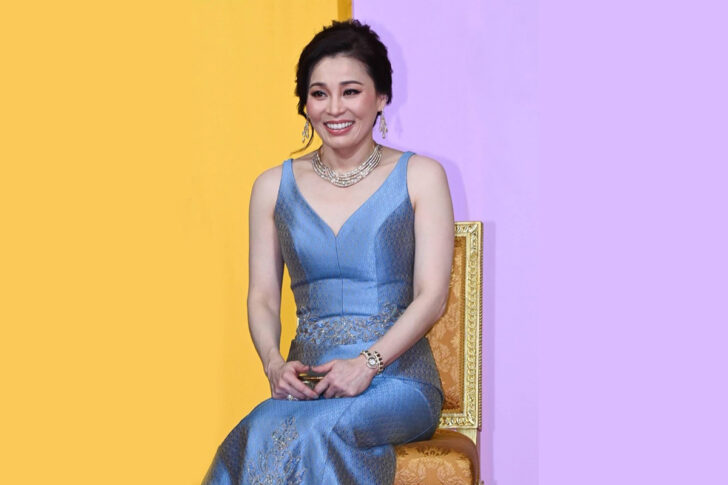 พระราชินี พระราชินี