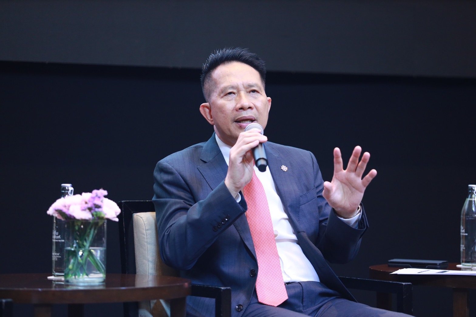 สุพันธุ์ มงคลสุธี