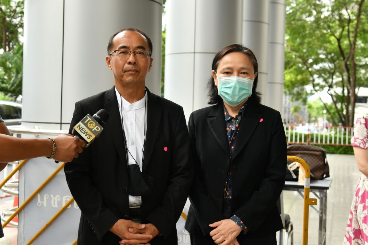 ศาลยืนจำคุก เจ๊ปอง-น้องสนธิ 1 ปี ไม่รอลงอาญา คดีพาพันธมิตรบุก NBT ปี 51