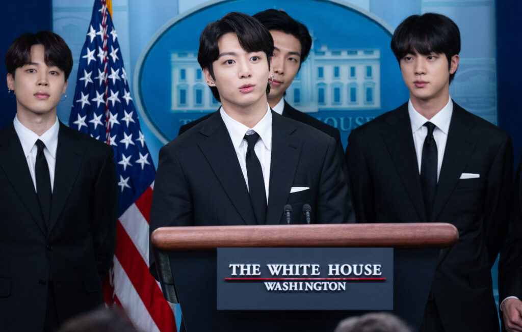BTS เยือนทำเนียบขาว พบไบเดน ถกปัญหาเหยียดคนเอเชีย