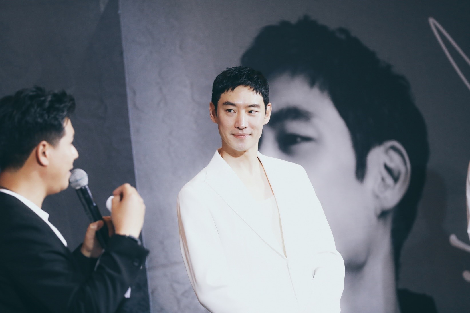 เซ็นทรัลเวิลด์ รวมภาพบรรยากาศสุดฟิน Lee Je Hoon #อีเจฮุน พระเอกเกาหลีสุดฮอต