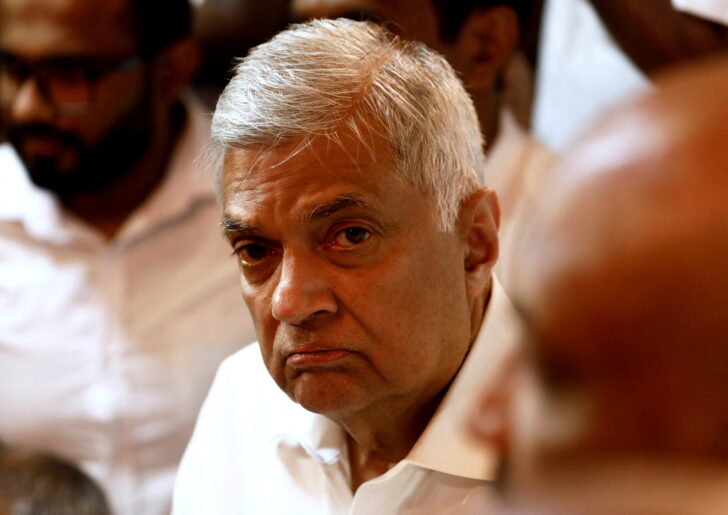 FILE PHOTO: Sri Lankan Prime Minister Ranil Wickremesinghe เศรษฐกิจศรีลังกาพังทลายโดยสิ้นเชิงแล้ว นายกรัฐมนตรียอมรับ