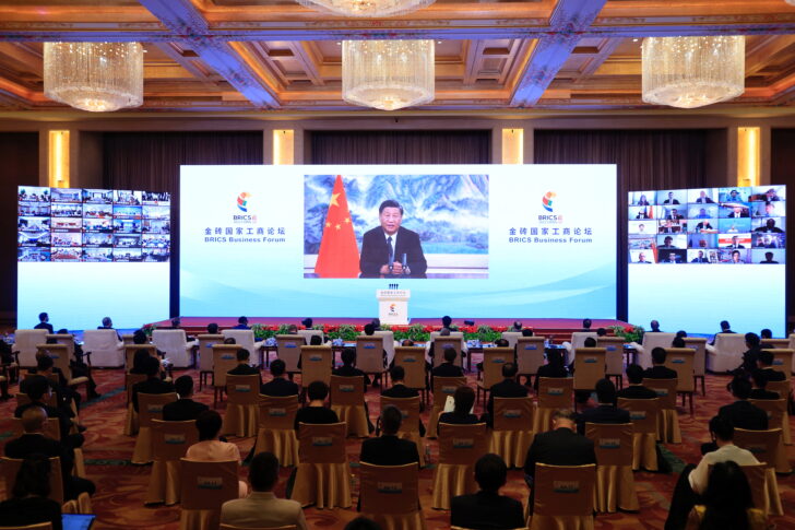 Chinese President Xi Jinping delivers a speech at the BRICS Business Forum, in Beijing สีจิ้นผิงชี้สงครามยูเครน สัญญาณเตือนภัยสำหรับมนุษยชาติ