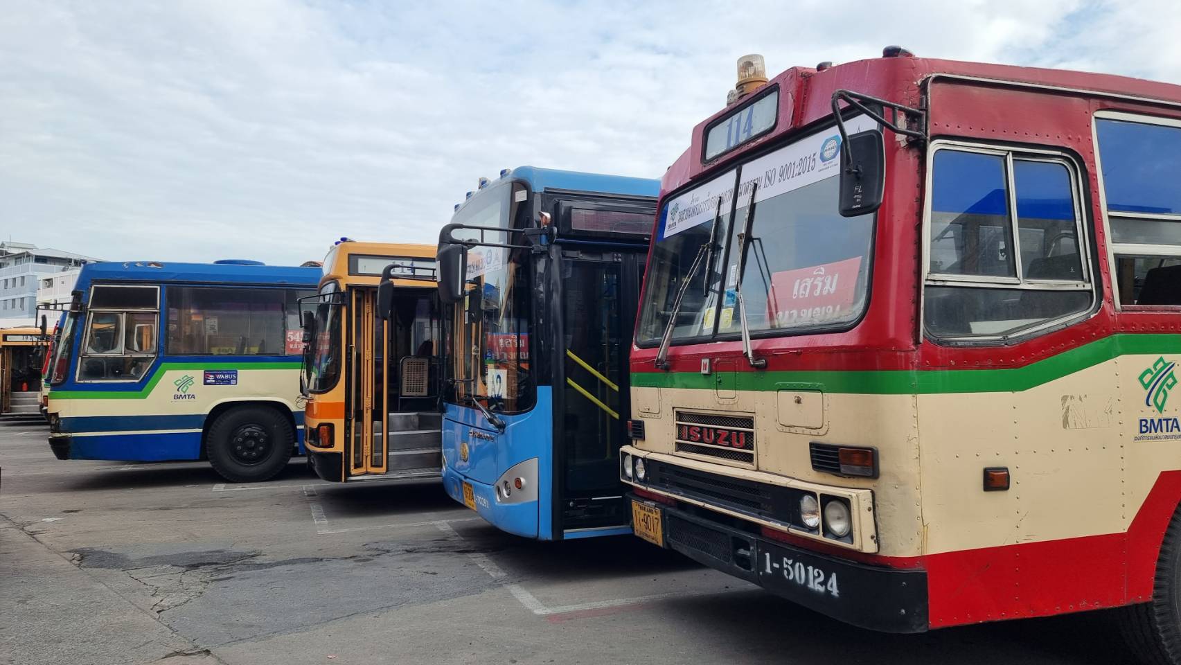 ขสมก.เปิดแผนเดินรถ รับเทศกาลปีใหม่ ขยายเวลา-จัดรถเสริม 