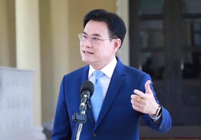 จุรินทร์ติดโควิด หลังกลับจากต่างประเทศ ต้องกินยาตามหมอสั่ง