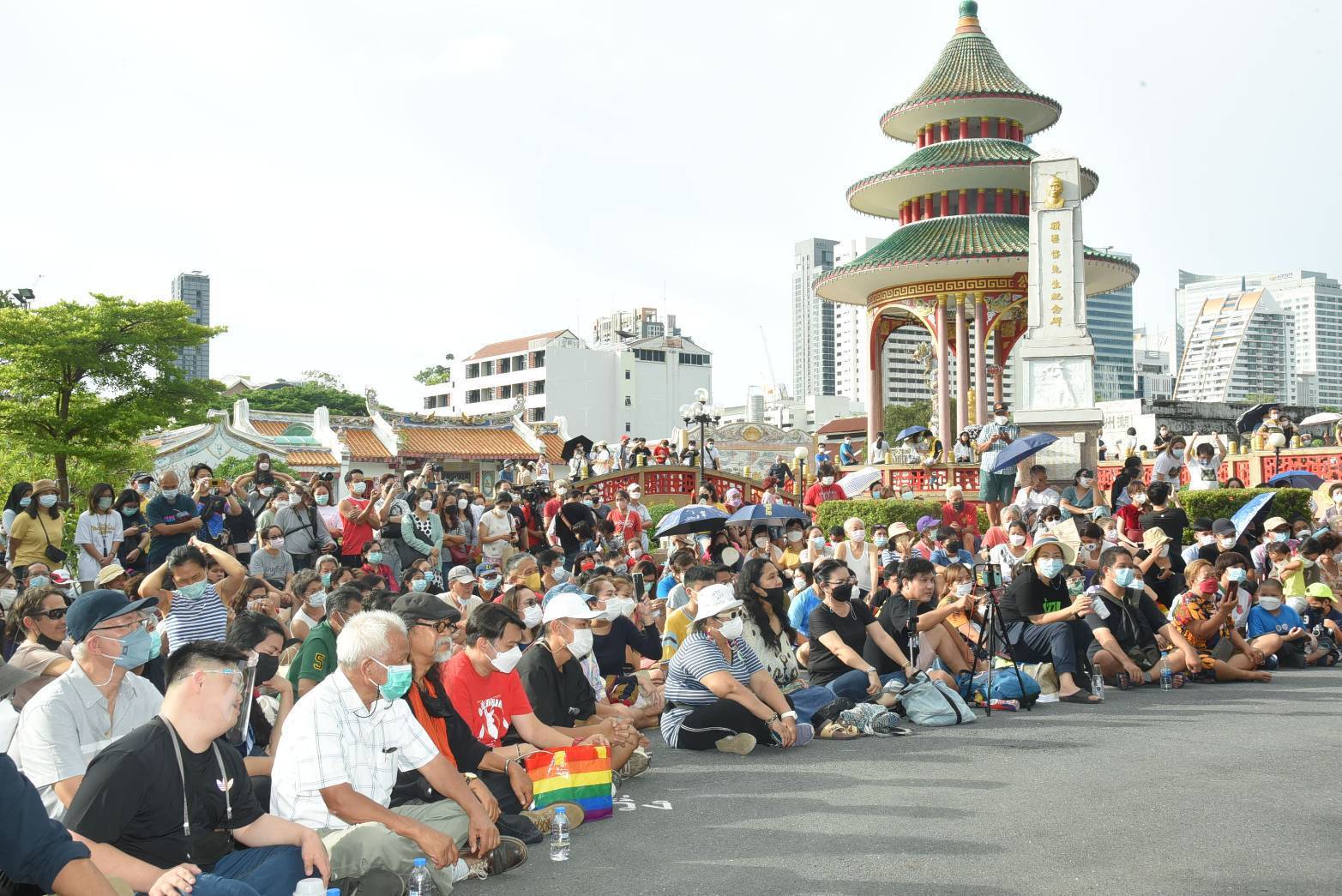 ชัชชาติ ร่วมงานดนตรีป่าช้าวัดดอน