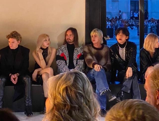 “ลิซ่า-วี BTS-พัคโบกอม” ร่วมงานแฟชั่นโชว์ Celine Men’s Summer 2023