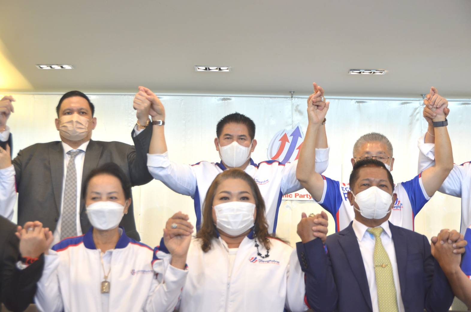 เปิดชื่อ กก.บห. เศรษฐกิจไทยชุดใหม่ ธรรมนัส หัวหน้าพรรค ไผ่ ลิกค์ เลขา