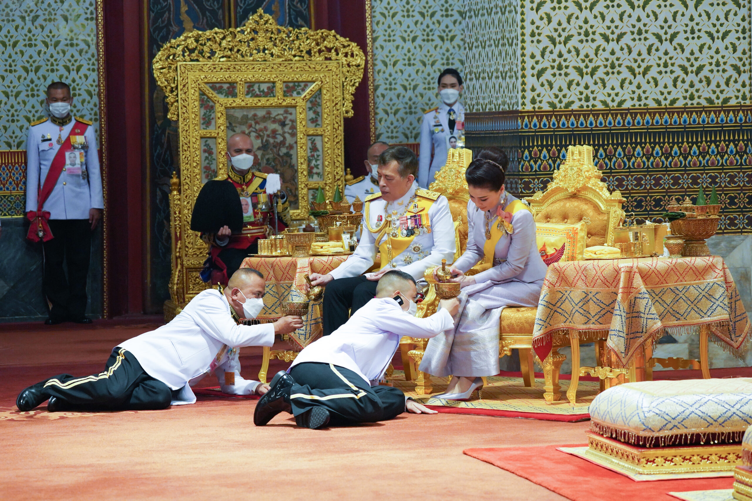 ในหลวง พระราชินี
