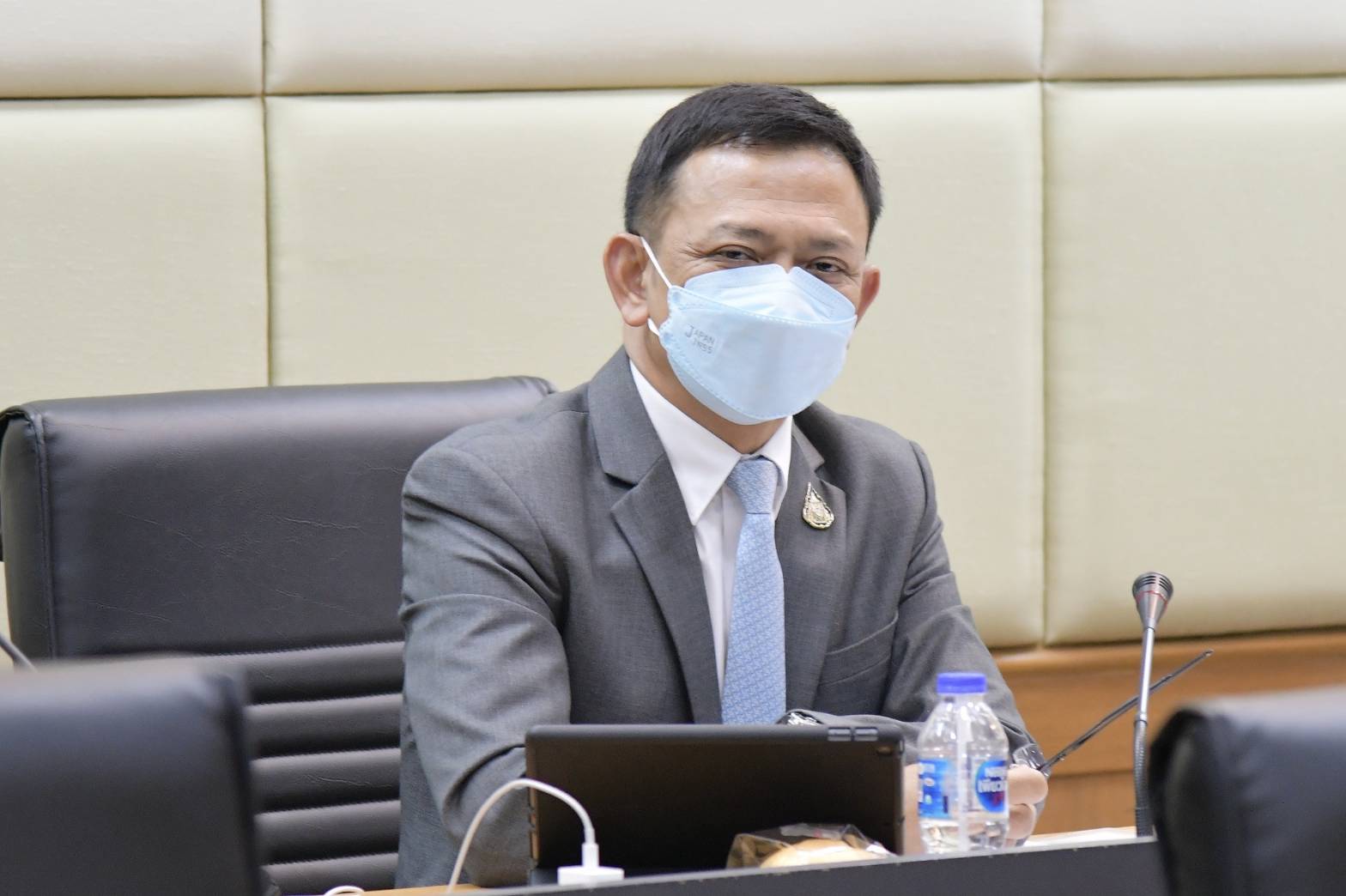 นาวาอากาศเอก อธิคุณ คงมี