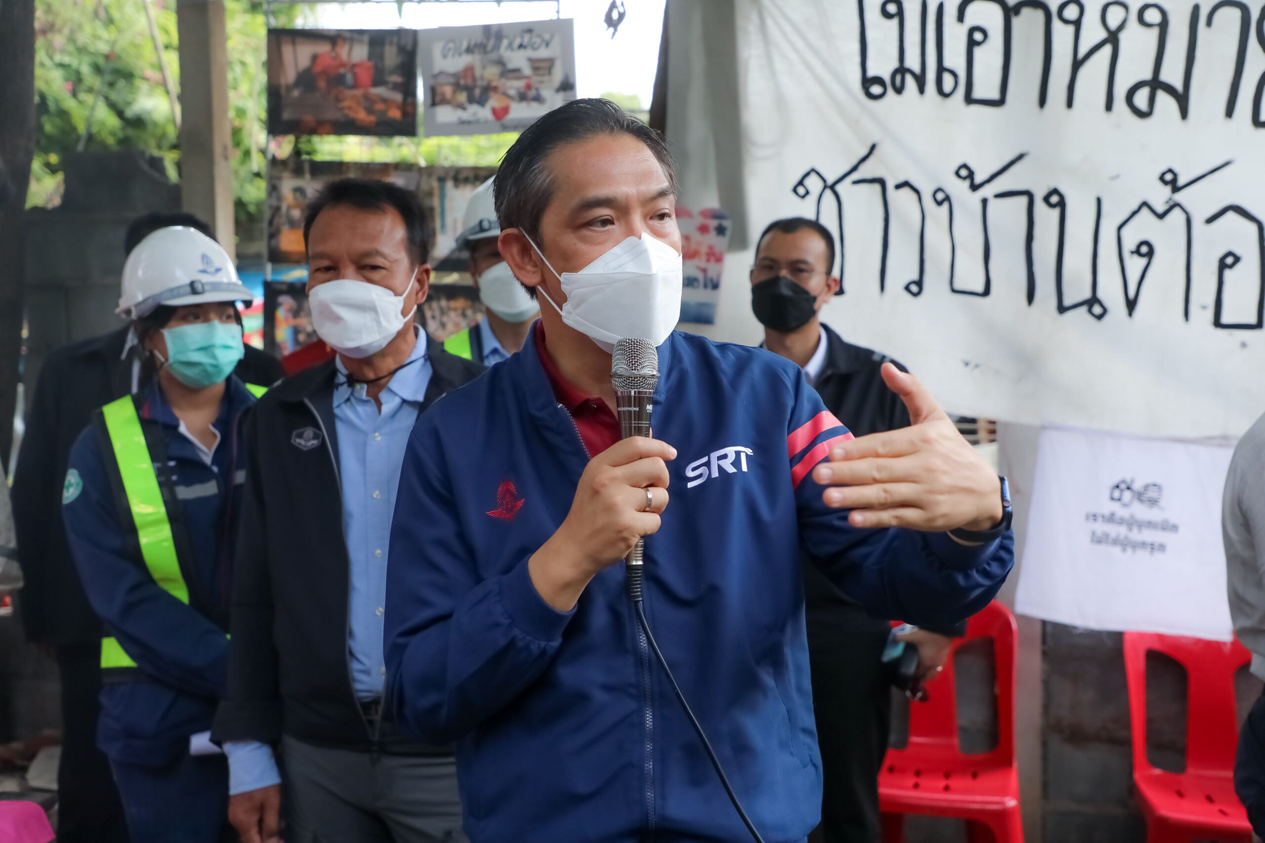 ผู้ว่าการ ร.ฟ.ท. ลงพื้นที่โครงการรถไฟเชื่อม 3 สนามบิน บริเวณชุมชนบุญร่มไทร