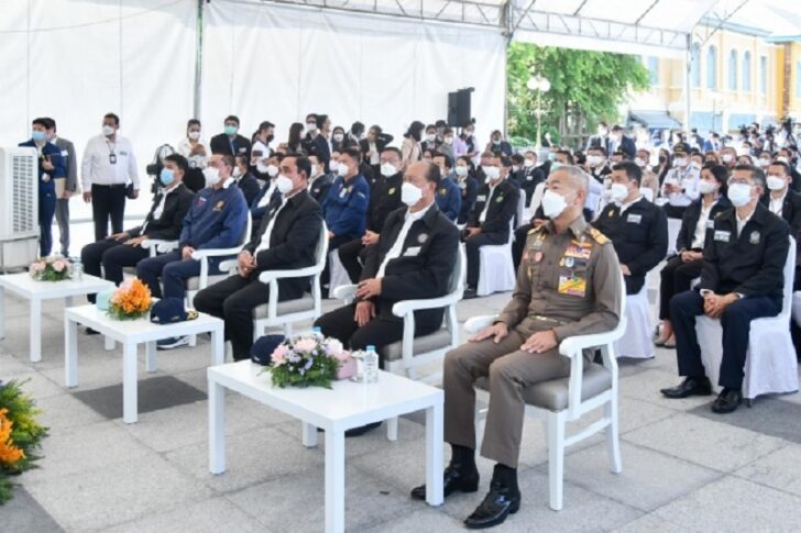 ประยุทธ์ ควง บิ๊กแดง เปิดท่าเรือท่าช้าง-สาทร ประยุทธ์ ควง บิ๊กแดง เปิดท่าเรือท่าช้าง-สาทร