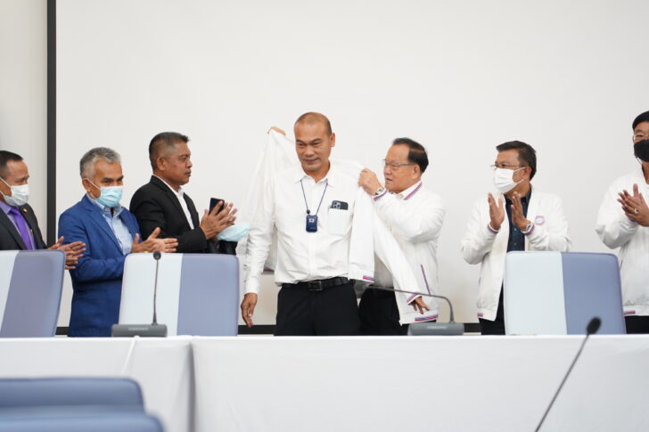 พลังประชารัฐ เปิดตัว พลังประชารัฐ เปิดตัว