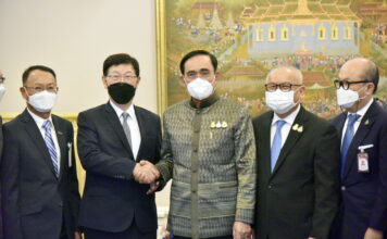 ประธานบริษัทฟ็อกซ์คอนน์ พบ "ประยุทธ์"