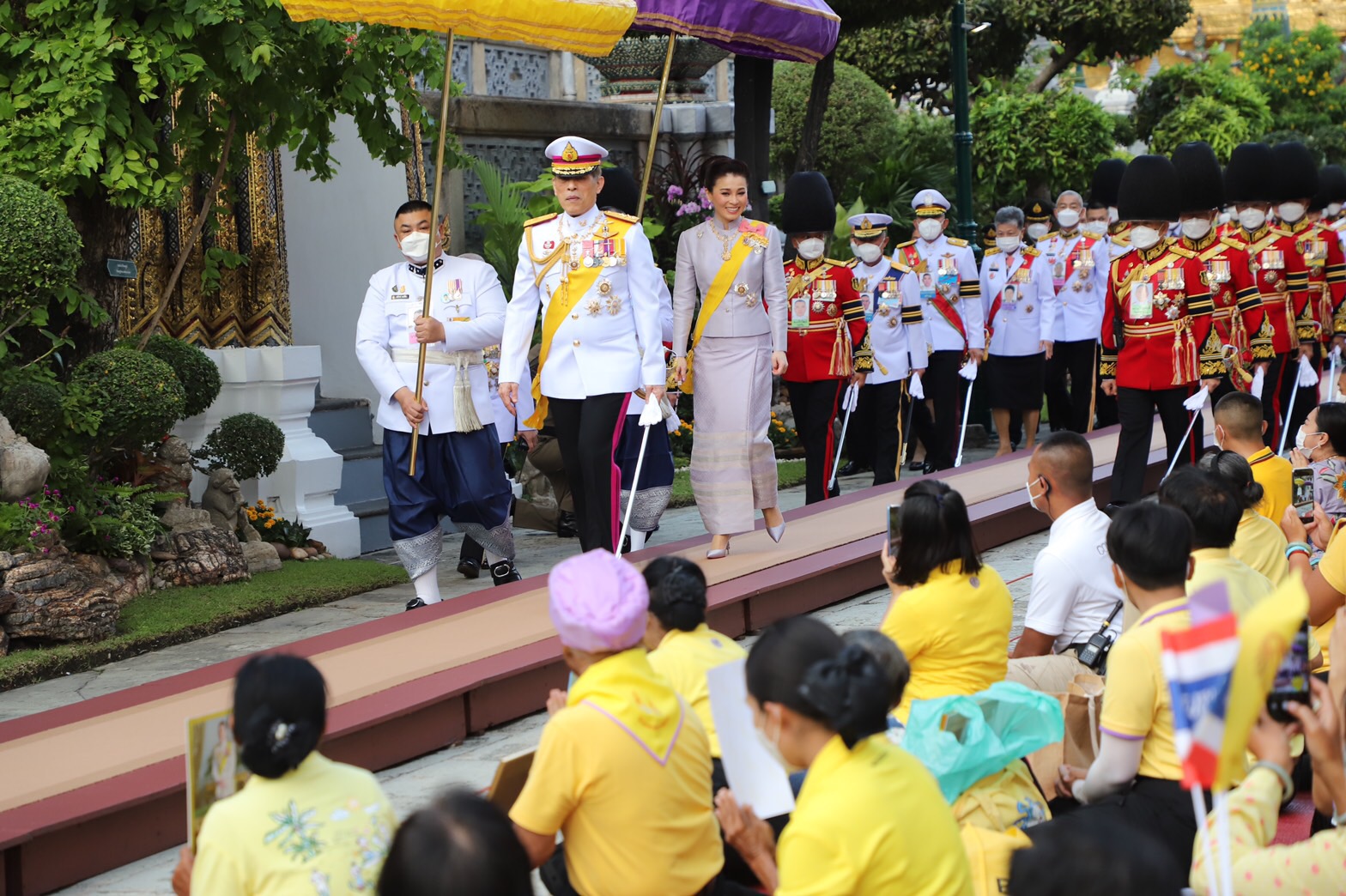 ในหลวง พระราชินี