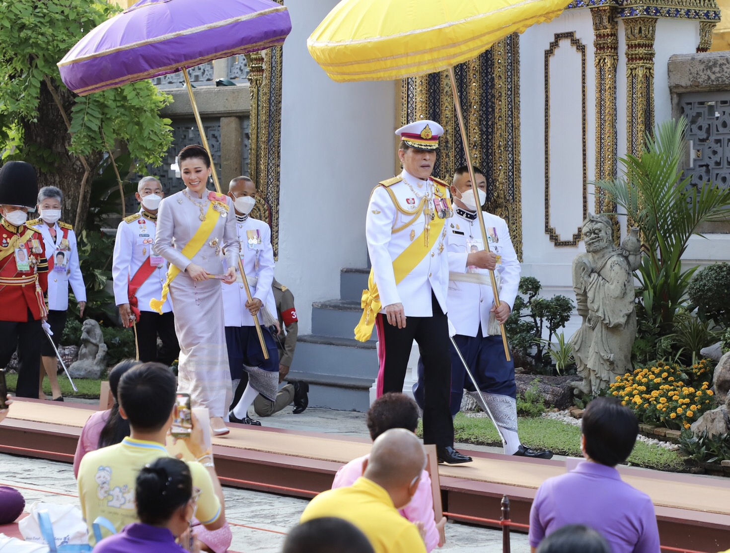 ในหลวง พระราชินี